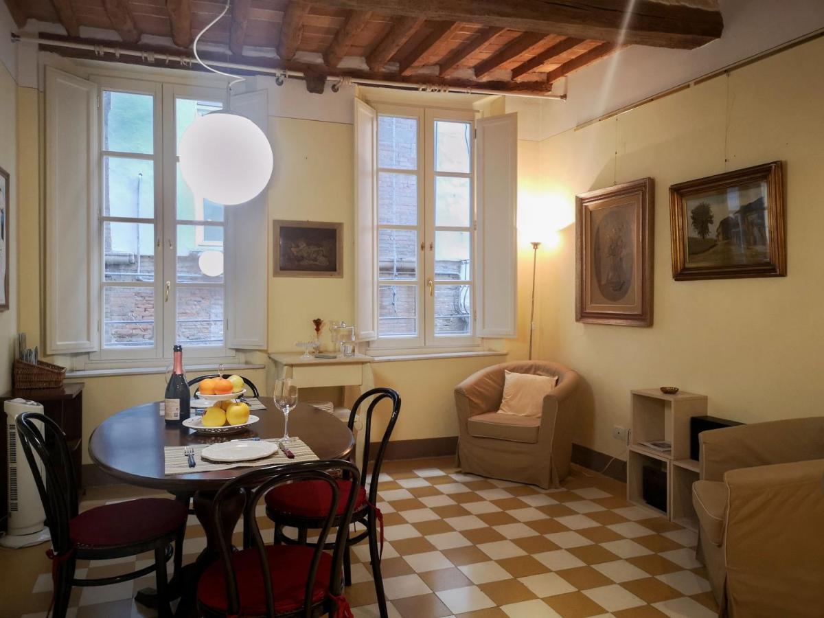 A Palazzo Busdraghi Residenza D'Epoca Bed & Breakfast Lucca Ngoại thất bức ảnh